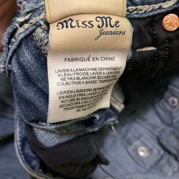 2 pairs Miss Me Jeans Boot Cut Girls Size 14 light wash denim rhinestones - Picture 11 of 12